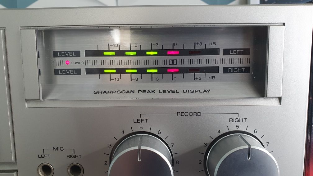 Magnetofon kasetowy Sharp rt-10