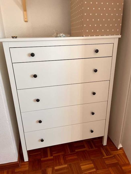 Comoda branca 5 gavetas KOPPANG IKEA
