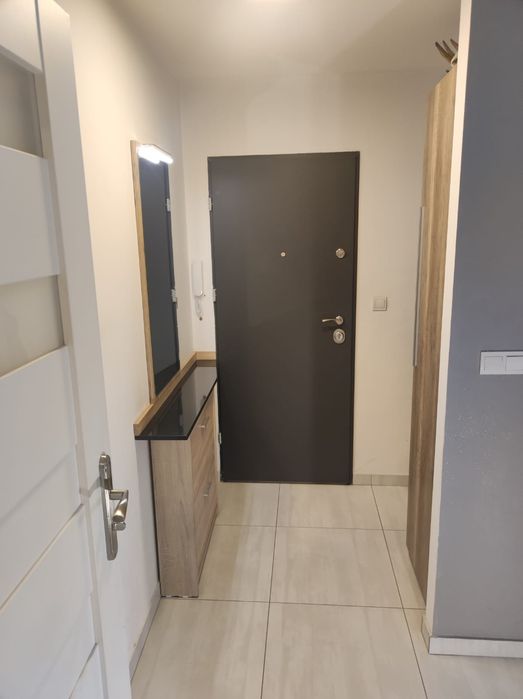 sprzedam całkowicie umeblowane mieszkanie w spokojnej dzielnicy Chorzo