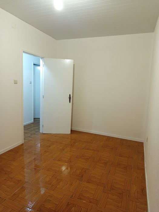 Moradia térrea T2_Ao Campo Alegre