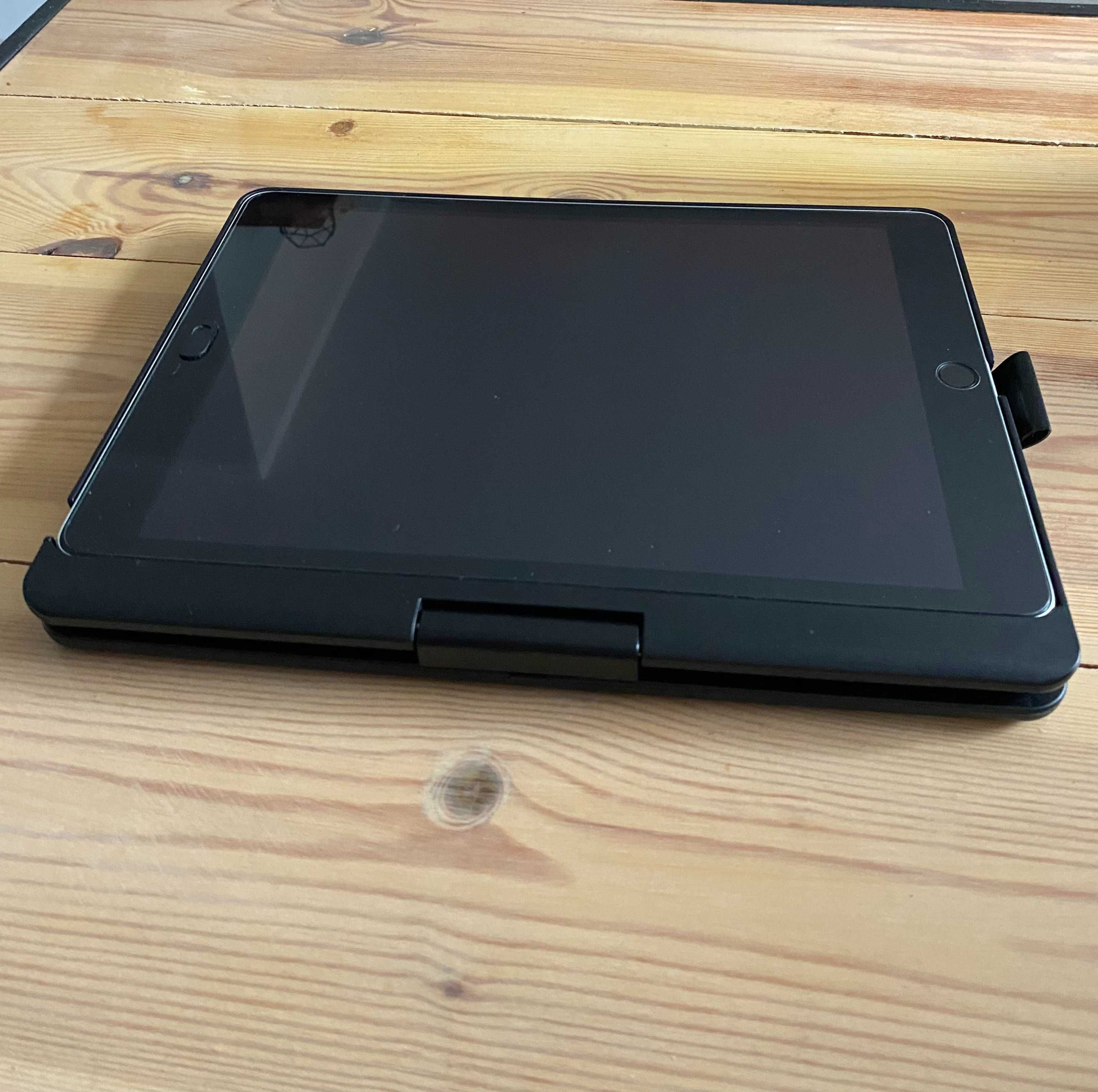 Klawiatura bluetooth z etui 360 stopni touchpad ipad 10,2 czarne