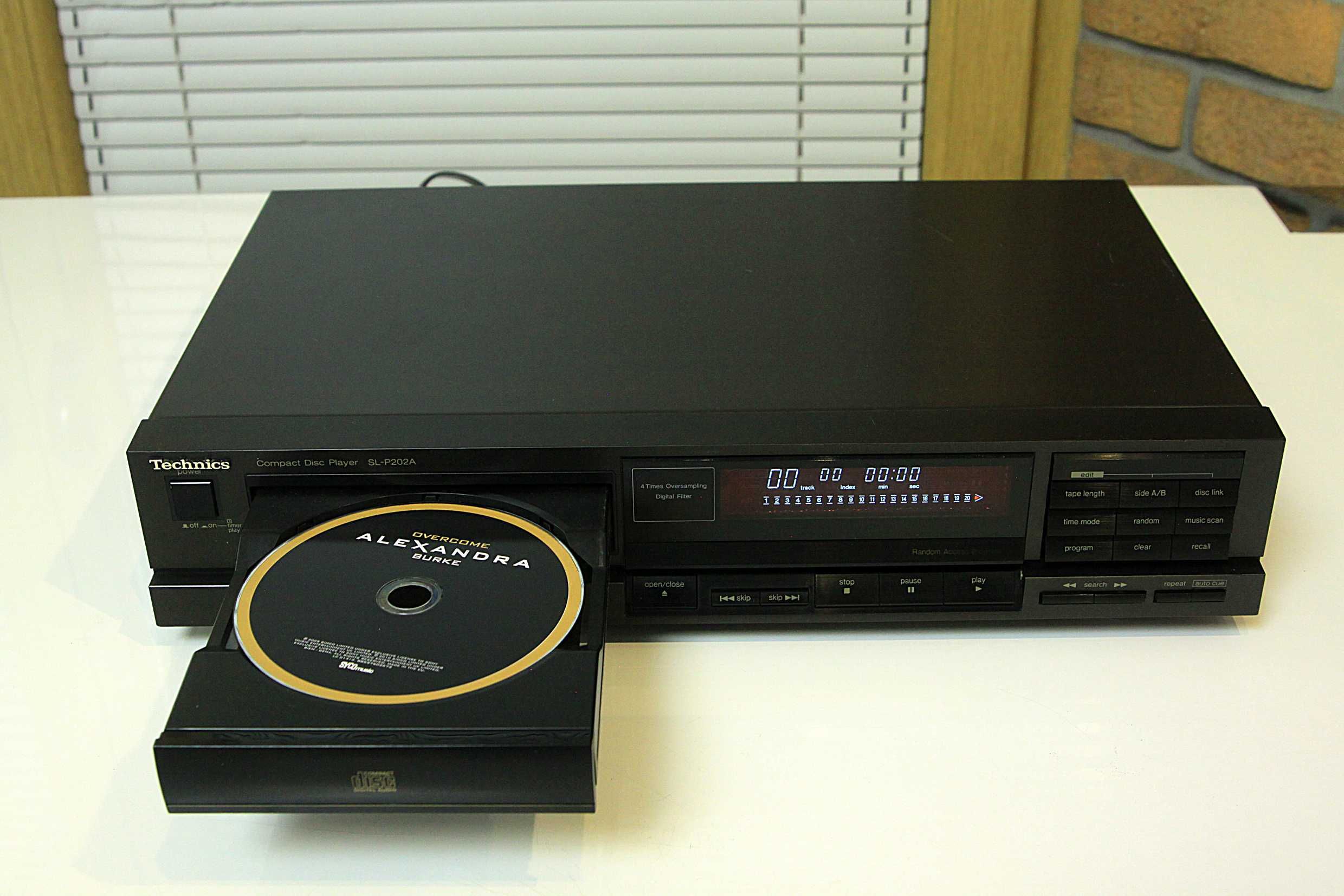 CD  Technics SL-P202A