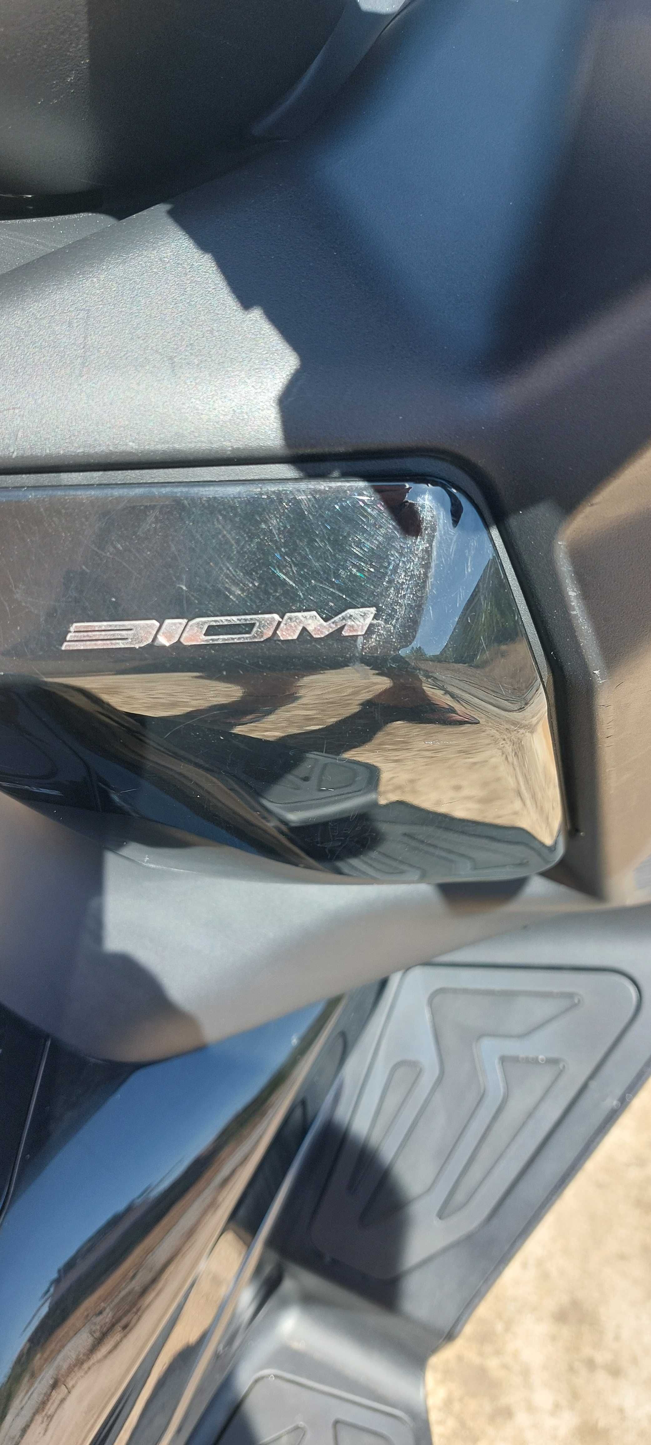 Esta como nova so com 2400km