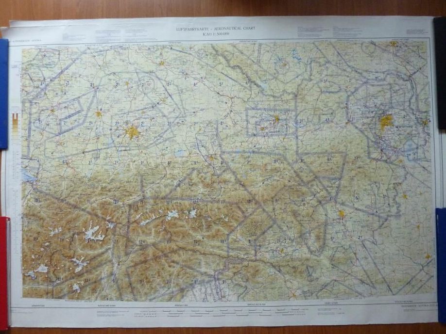 Stara mapa lotnicza Austrii