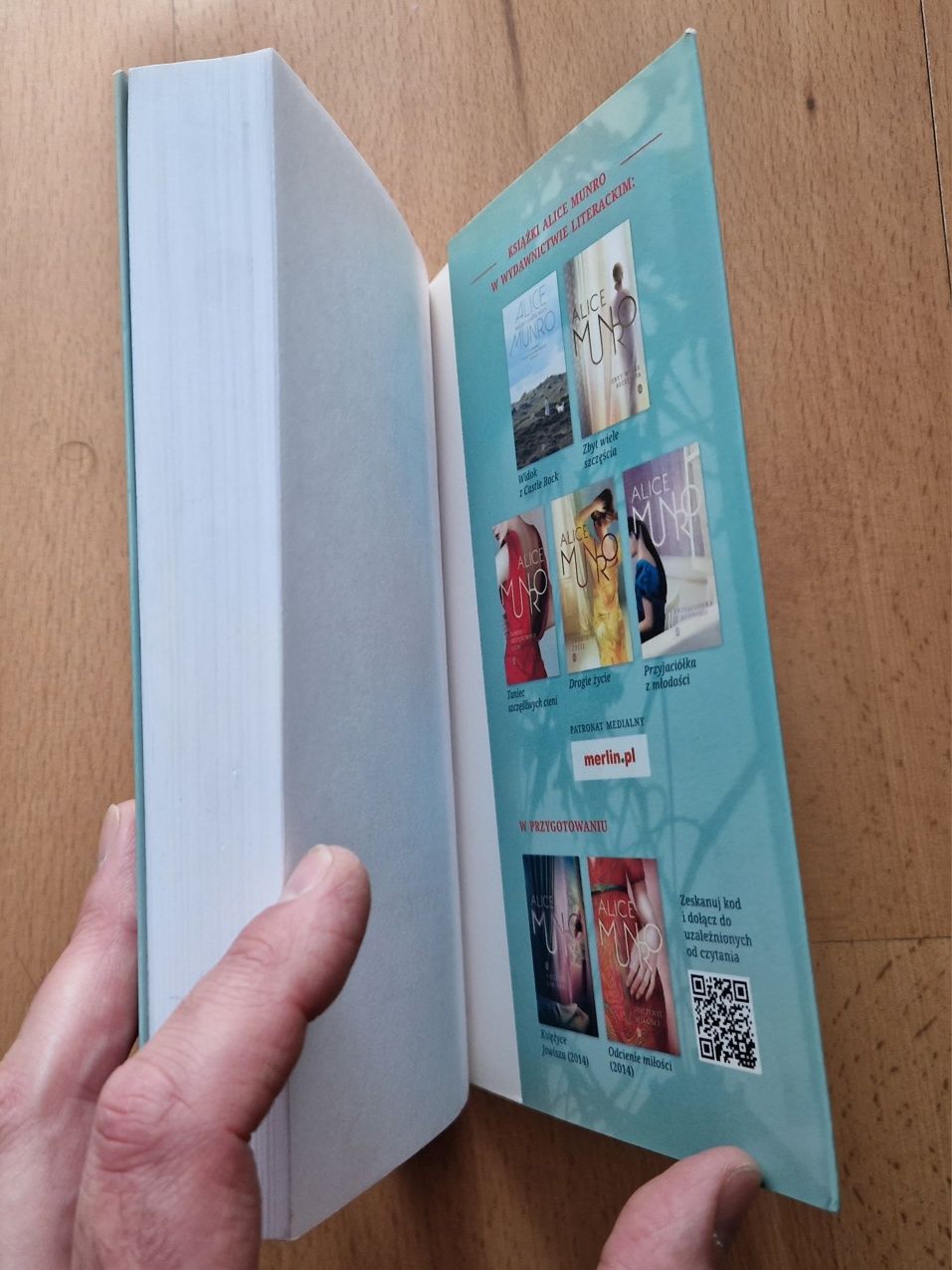 Taniec szczęśliwych cieni - Alice Munro NIECZYTANA!!!