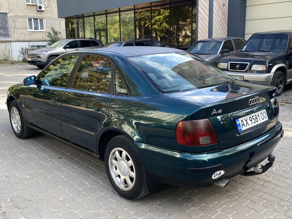 Audi A4B5 1.6 г/б НЕ КРАШЕНА
