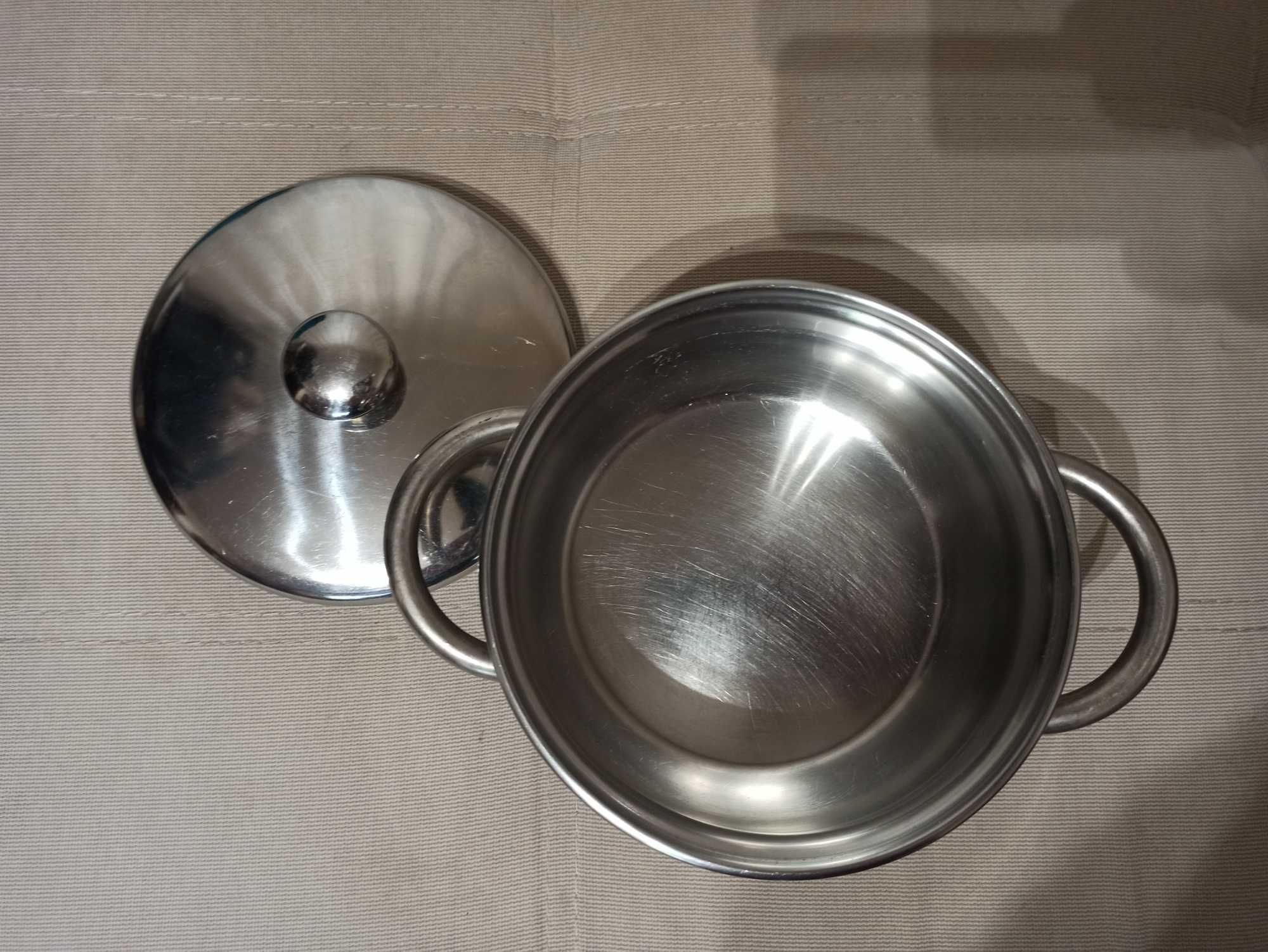 Кастрюля нержавейка метал  2,6л INOX VEV 18/10