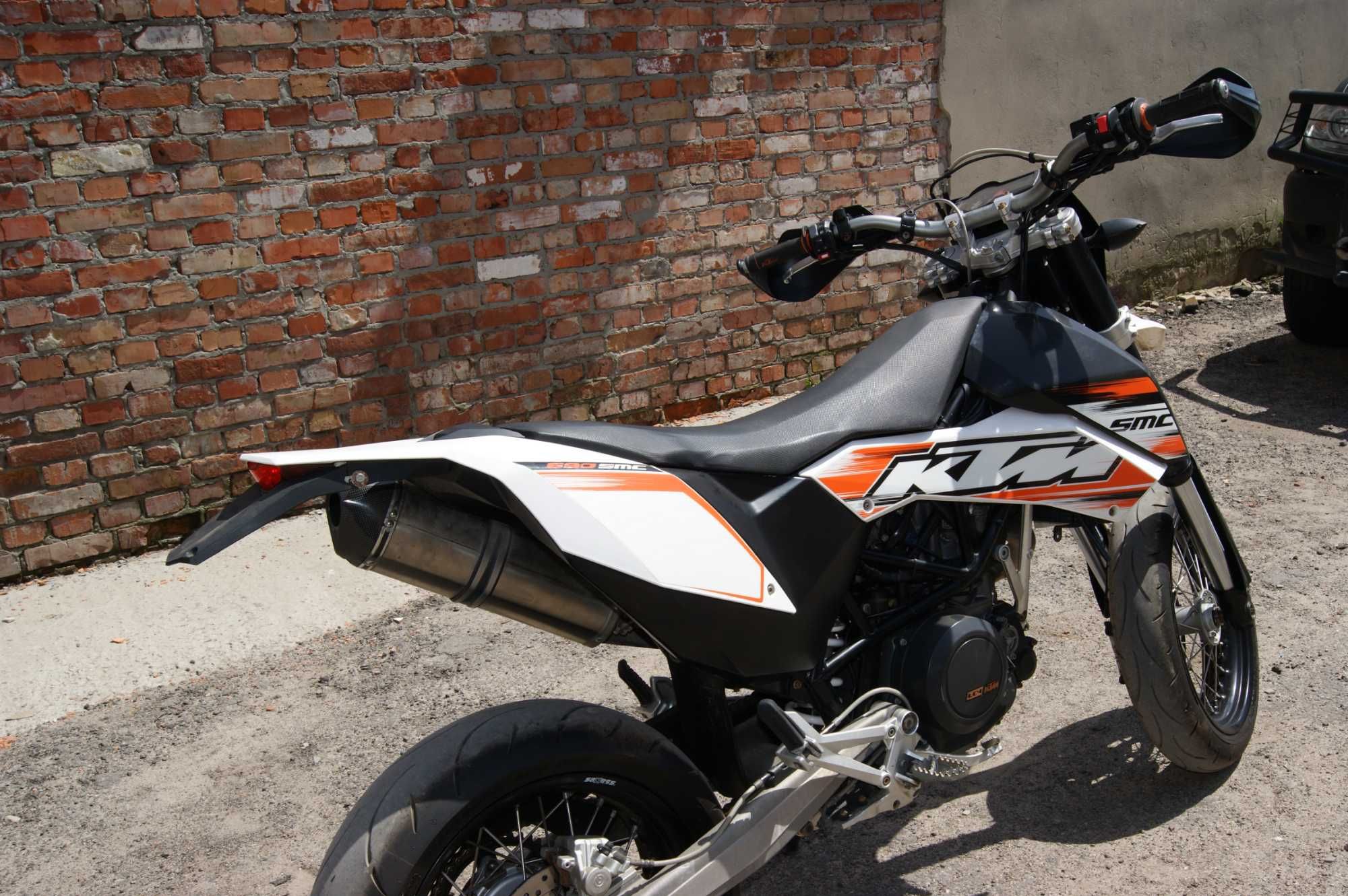 KTM 690 SMC R мотард