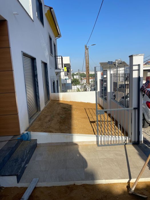 Faço trabalho de Sintético relvado sua satisfaçao