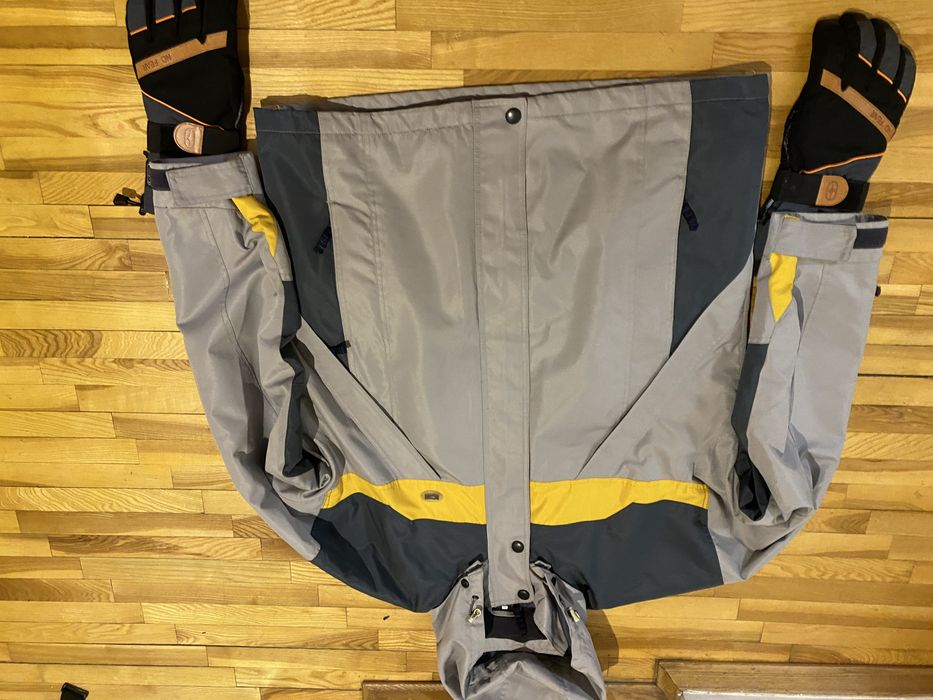 Куртка чоловіча лижна XL Icepeak+лижні рукавиці у відмінному стані