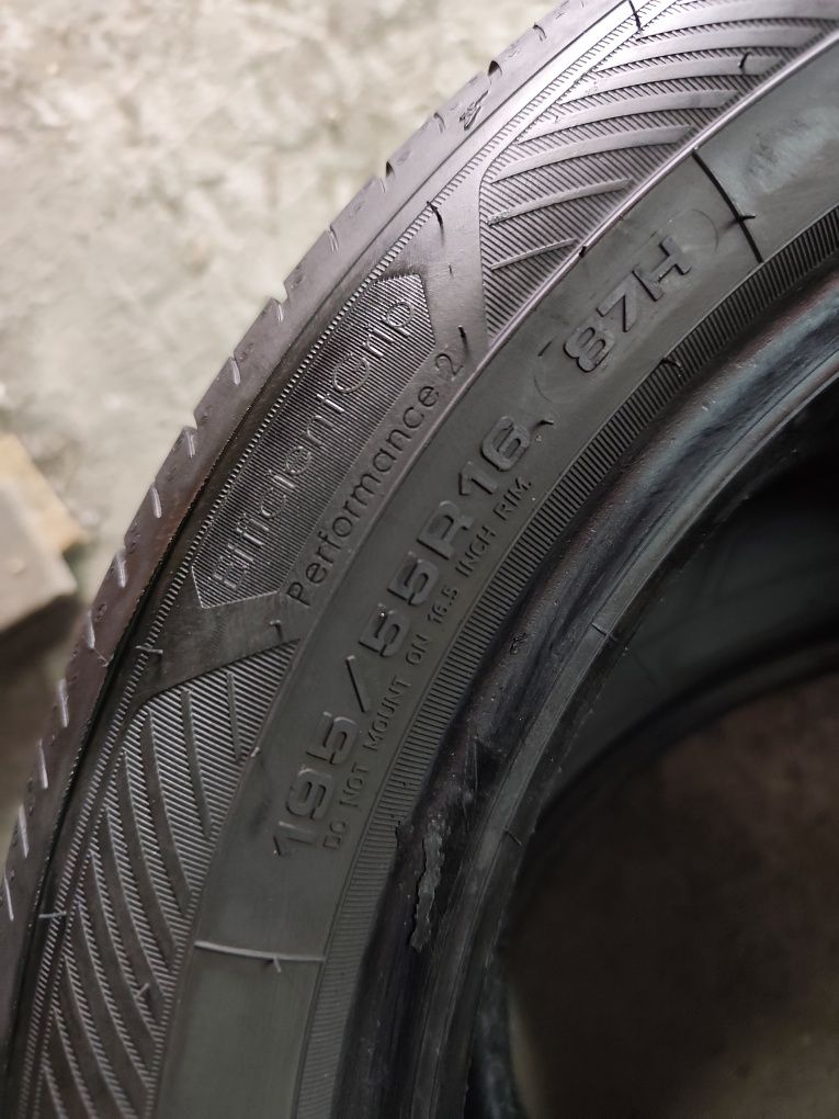 Pneus 195/55r16 Good Year Efficient Grip Performance 2 com 75% piso
