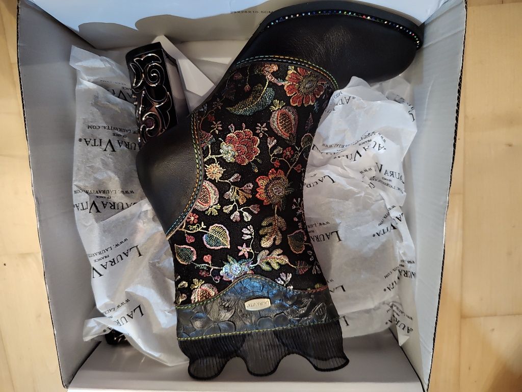 Nowe botki Laura Vita - r.36