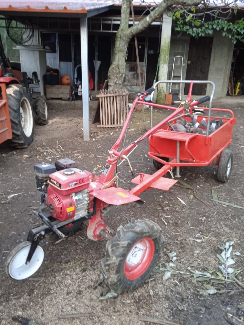 Motoenxada 7cv com reboque