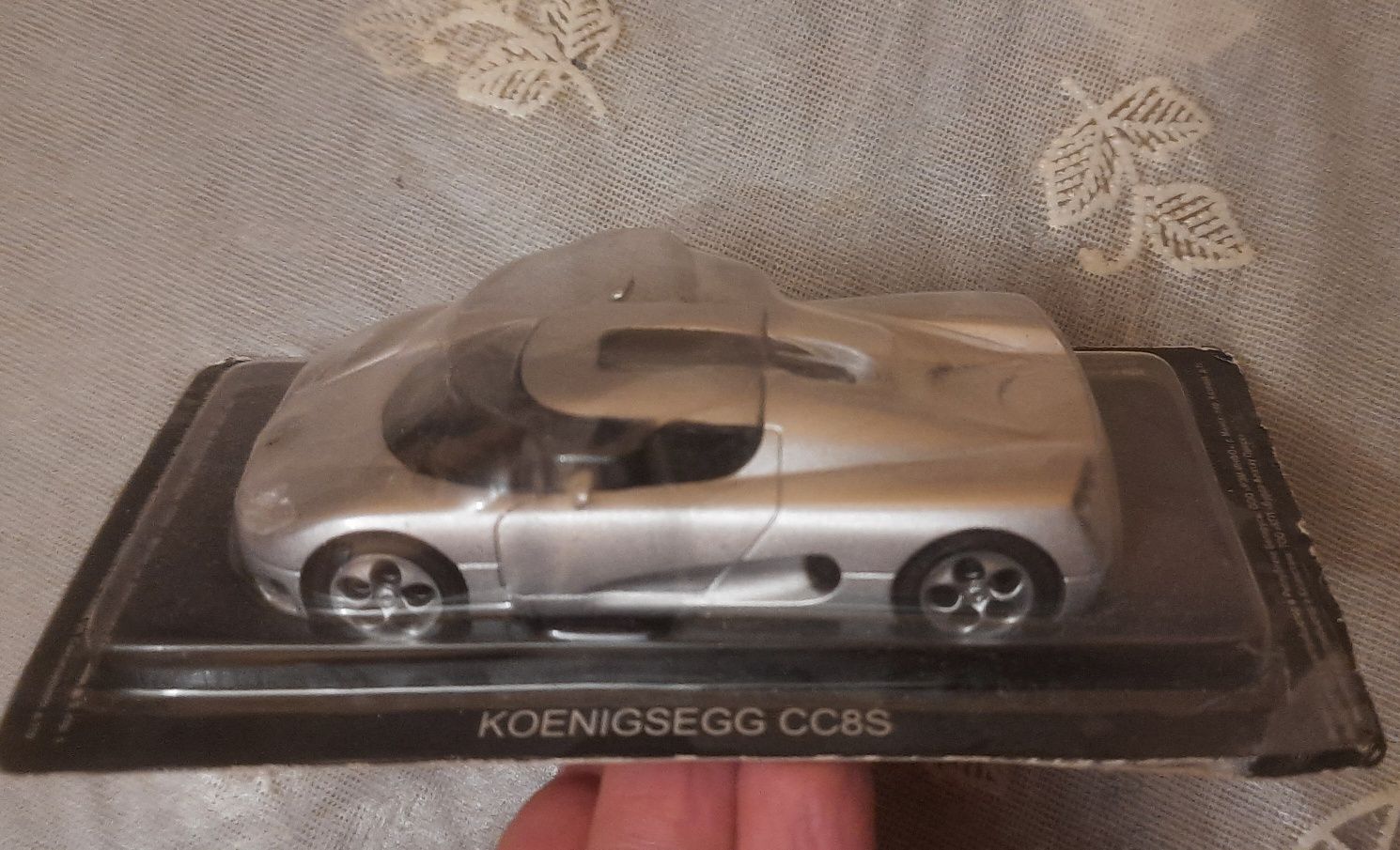 Суперкары Koenigsegg CC8S модель 1/43 Деагостини