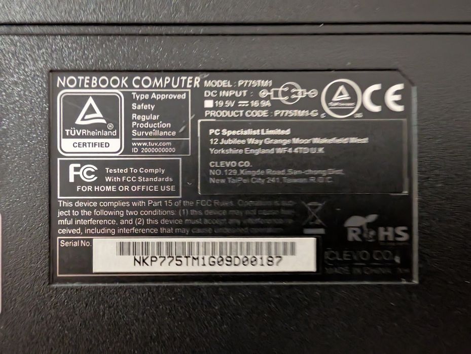 Laptop Clevo RTX2080 i9-9900k 64GB 3TB SSD 144Hz