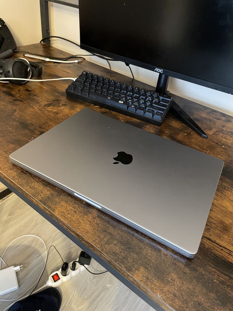 Macbook pro 16 m1 pro