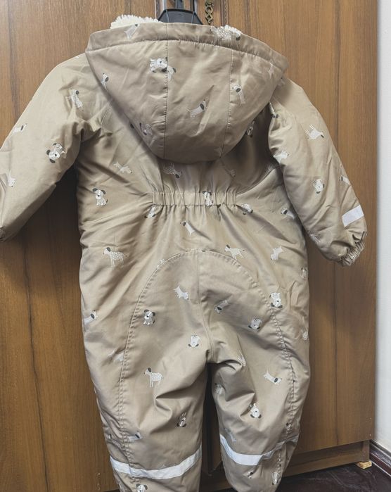 Продається зимовий комбінезон hm H&M