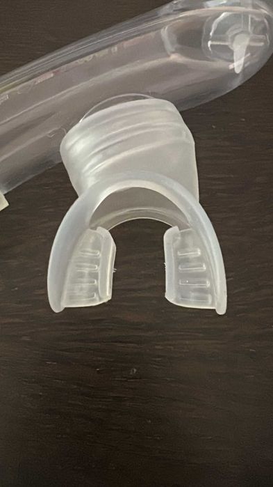 Óculos  com tubo, de criança, para piscina/praia praticamente novos