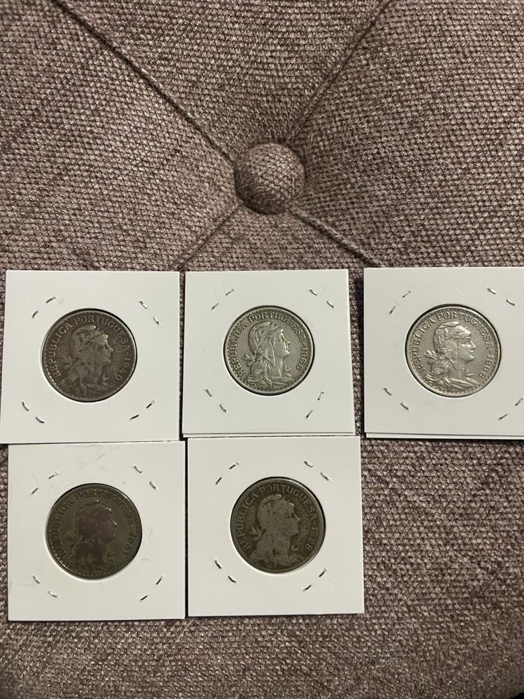 Moedas 1 escudo em alpaca