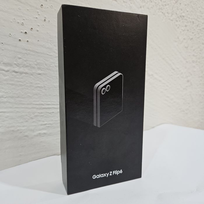 Samsung Galaxy Z Flip 6 12/256GB kolor Silver Shadow Zadbany  GW