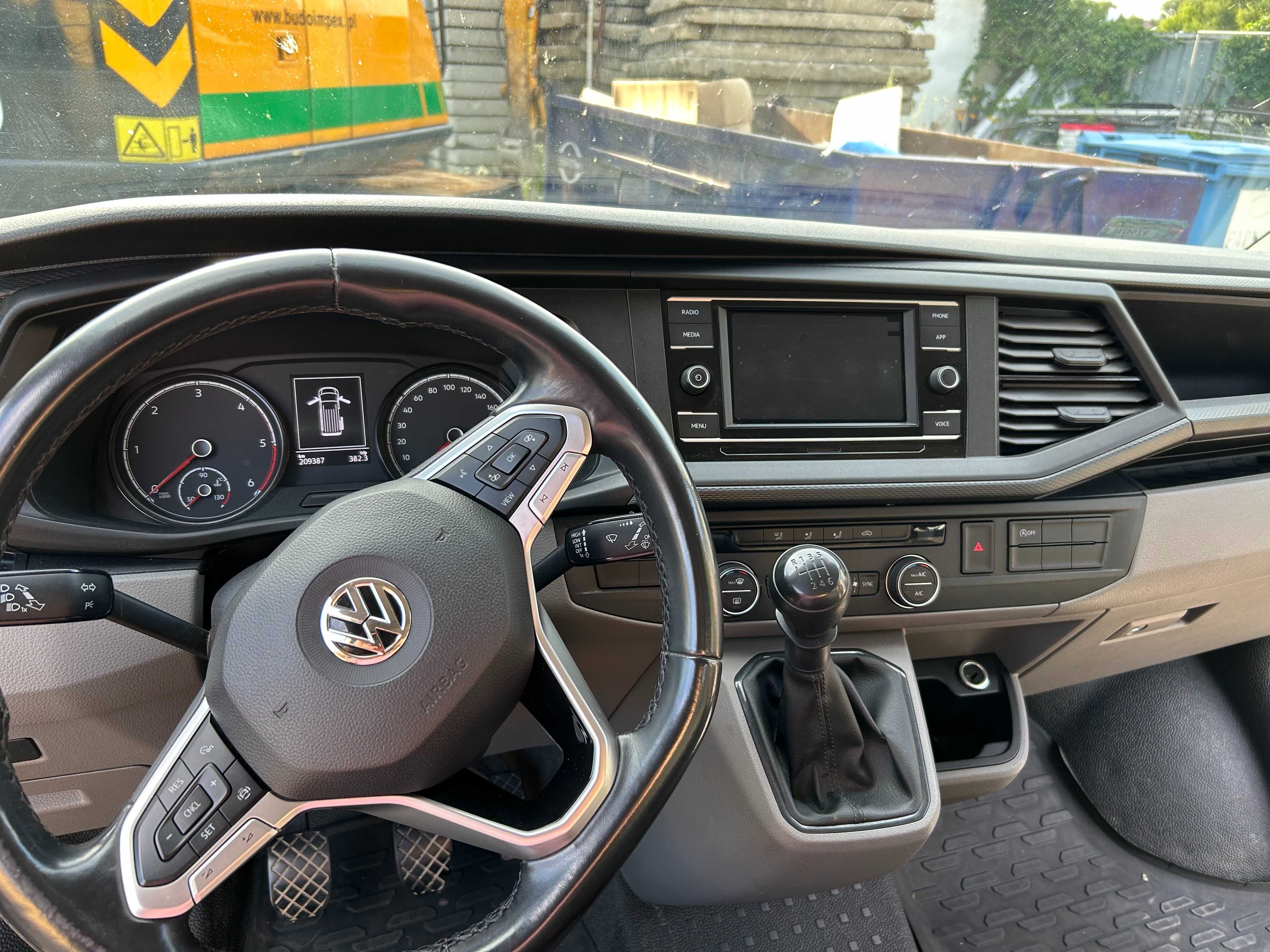 Volkswagen Caravelle 2,0 TDI
