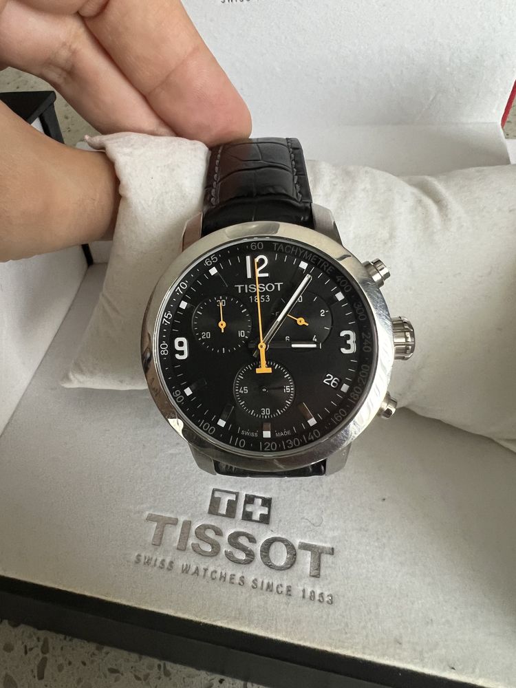 Продам часы мужские Tissot PRC 200