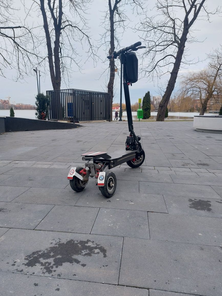 Jue Shuai X300 3 Wheels Electric Scooter