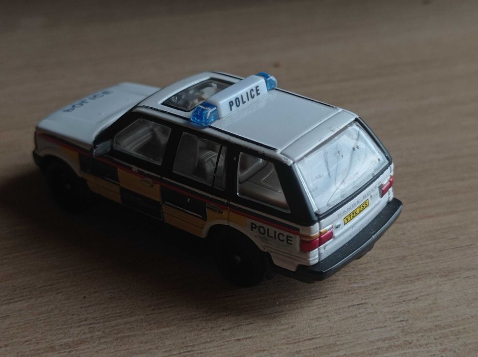 1:72 model samochodu Range rover policja Hongwell Cararama Police