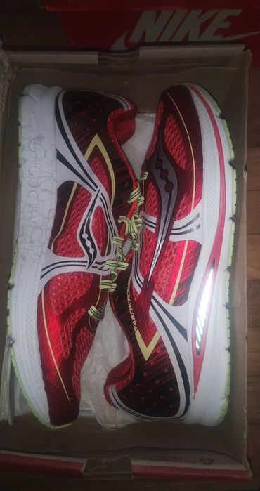 Saucony р.44-45 стельки-29см кроссовки мужские