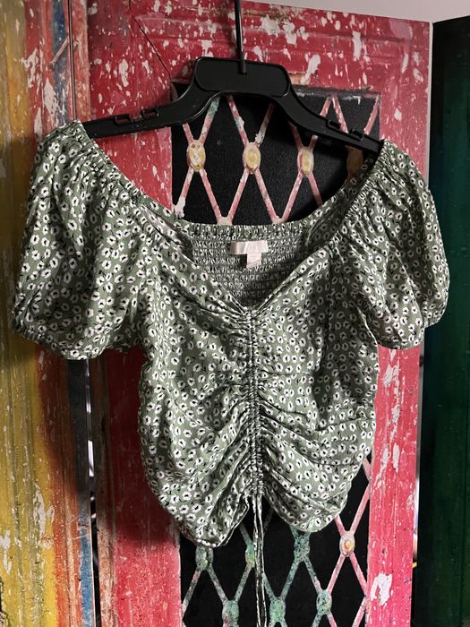 Zielony damski marszczony top na krótki rękaw w kwiaty H&M