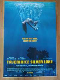 Plakat filmowy TAJEMNICE SILVER LAKE/Oryginał z 2018 roku.