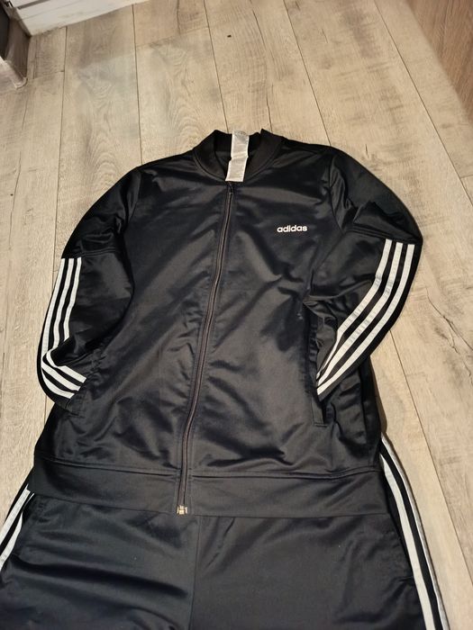 Czarny dres Adidas Originals – komplet (spodnie + bluza)