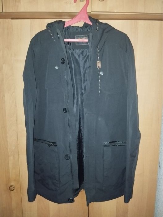 Чоловіча вітровка