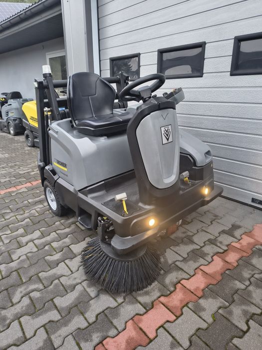 Zamiatarka Karcher KM 105/110 R