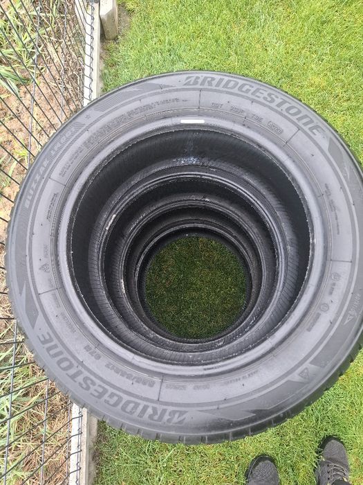 Opona opony Bridgestone 225/55R17