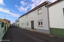 Moradia T4 para venda