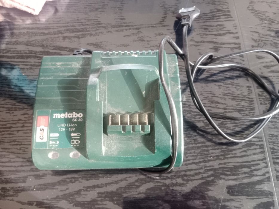 Ładowarka marki Metabo