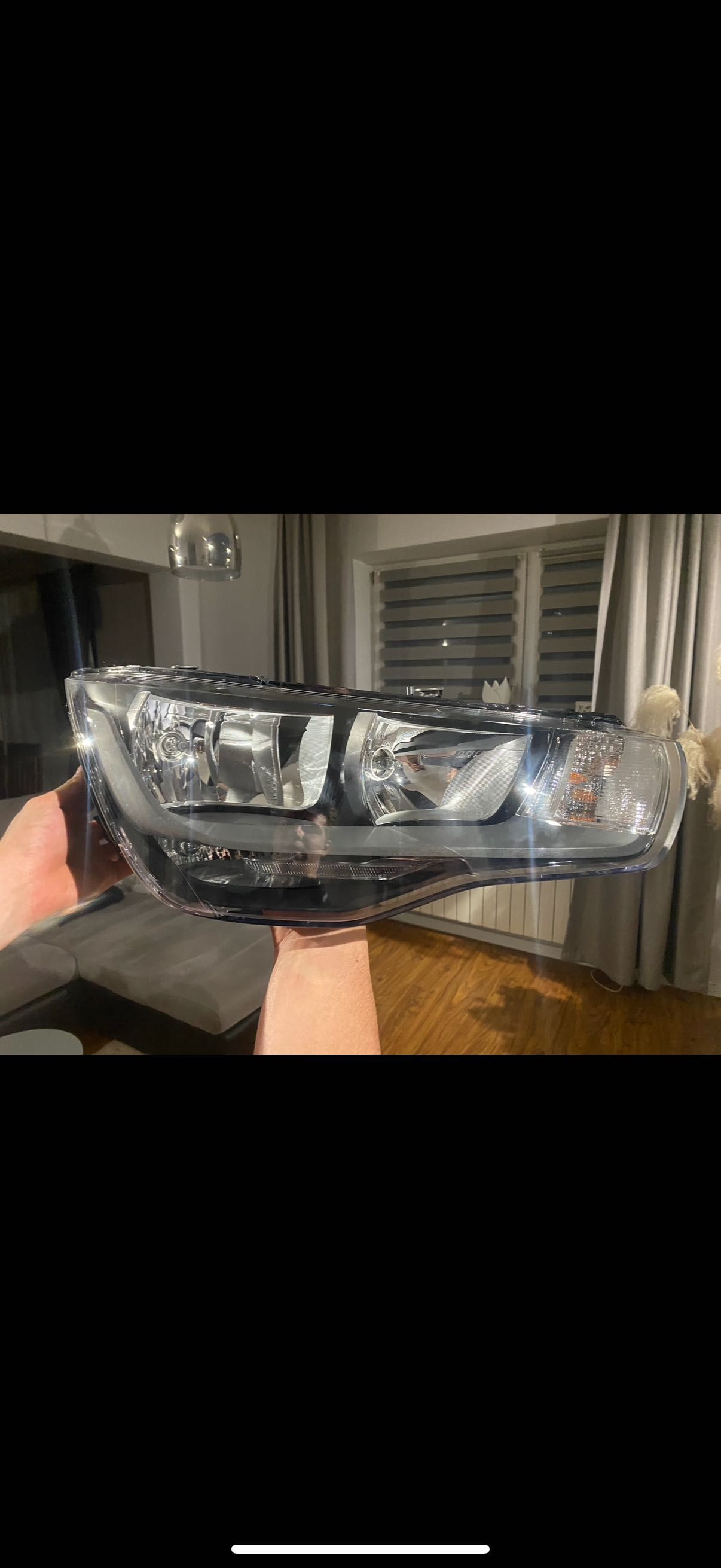 Lampa Audi a1 halogen prawa