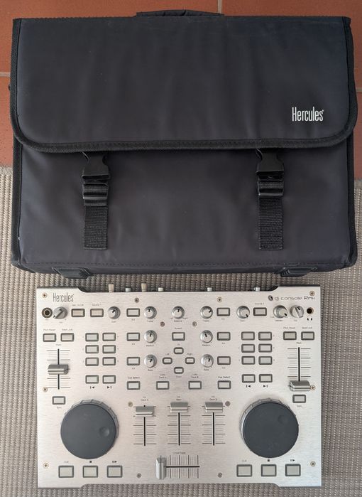 Controladora DJ Hercules DJ Console RMX