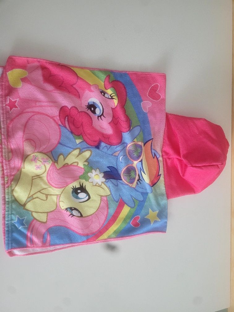 Ręcznik kąpielowy poncho z kapturem Kucyki Pony