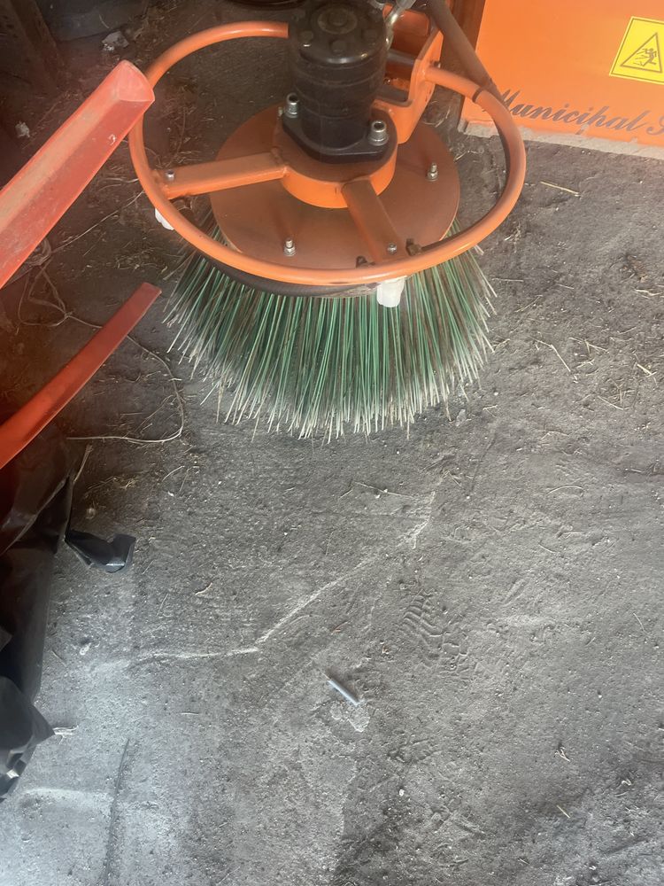 Zamiatarka Agata 1600 pronar