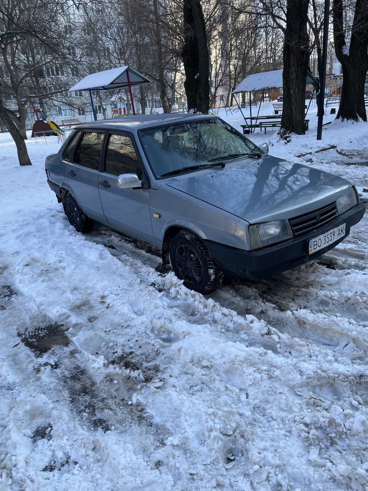 Ваз 21099 1997р 1.5 газ бензин