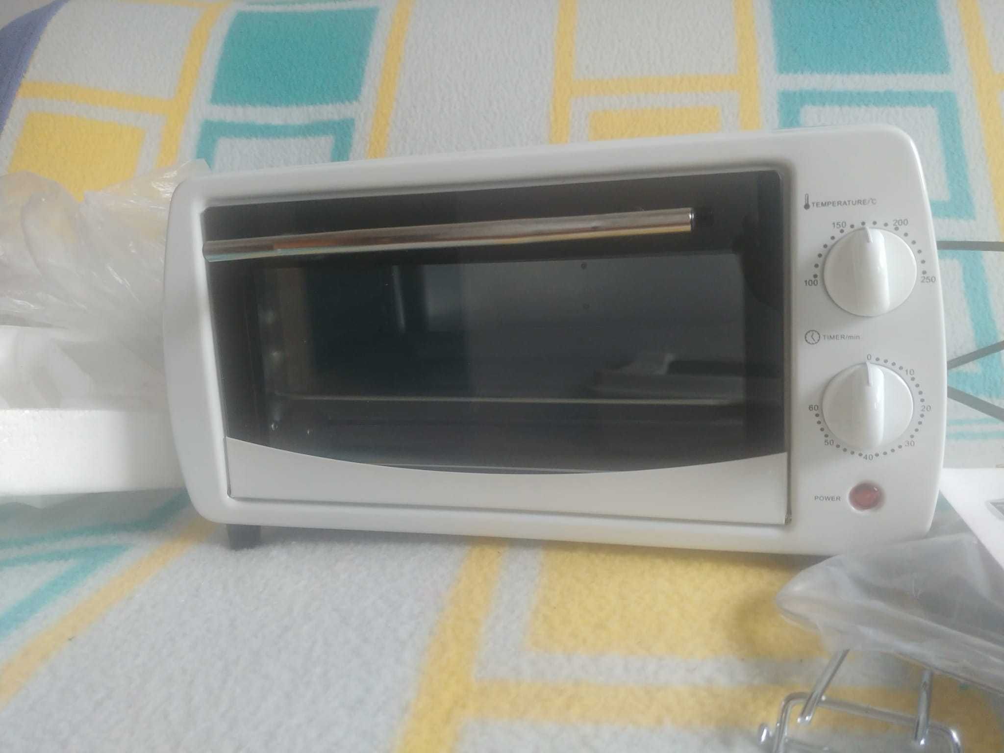 Mini piekarnik, piecyk  elektryczny Oven