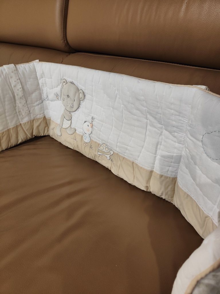 Захисний бортик в дитяче ліжко