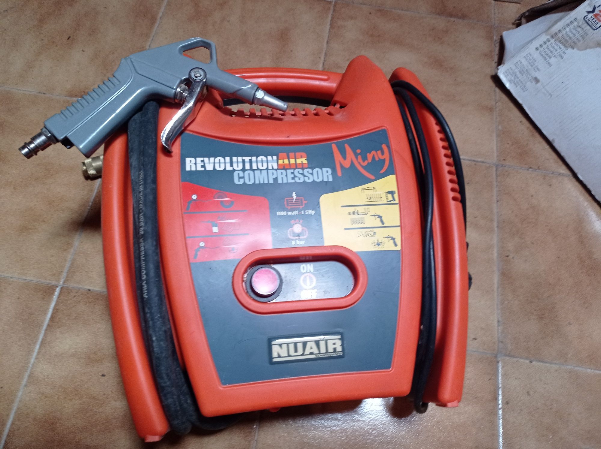 Compressor portátil ideal para garagem