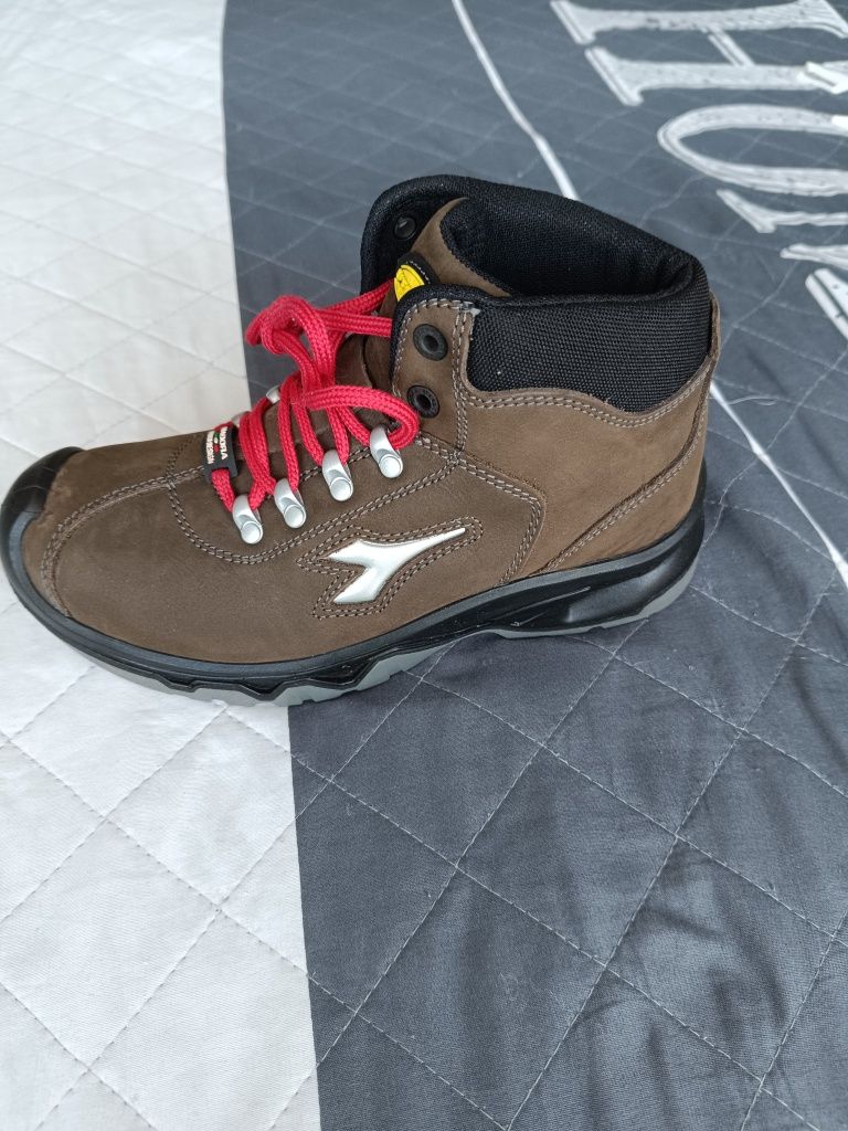 Nowe buty Diadora utility rozmiar 39.