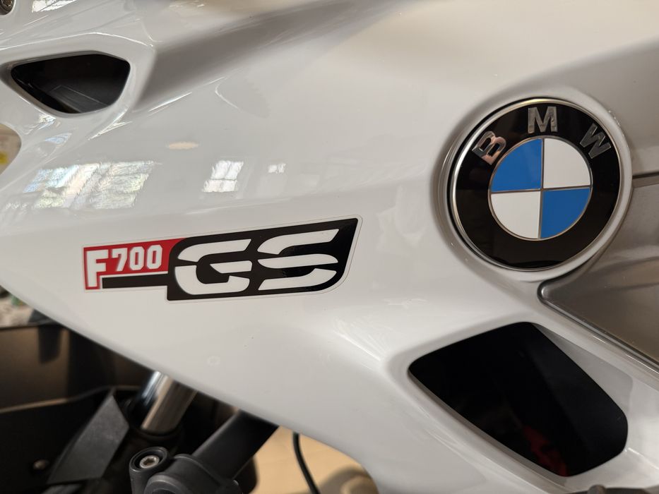 BMW F700GS como nova