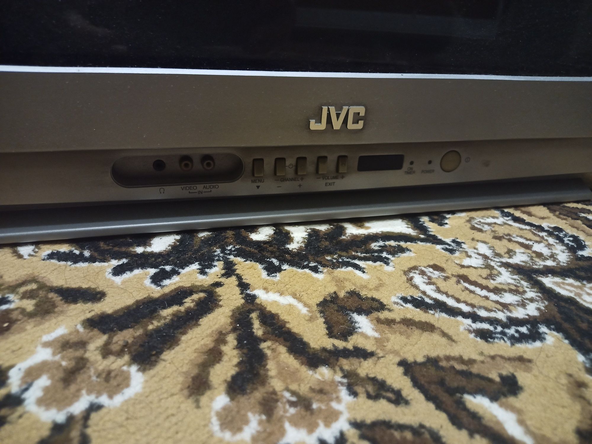 Телевізор JVC 2105EE