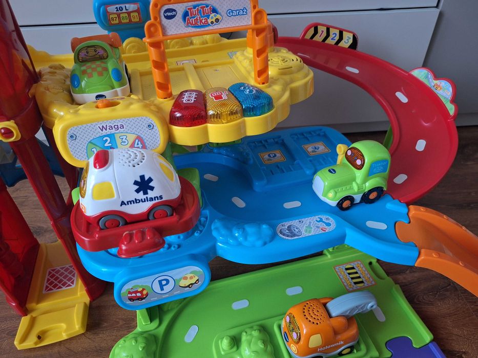 Garaż v tech tut tut autka