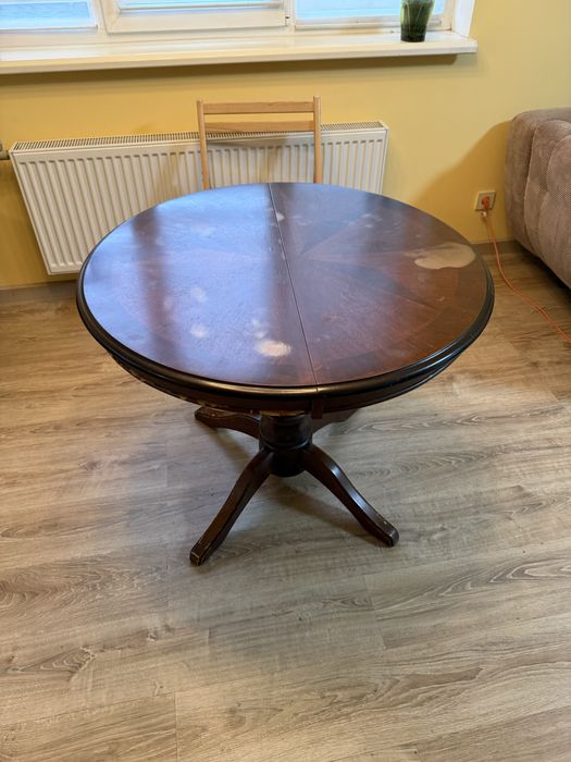 Продам деревяний розкладний стіл